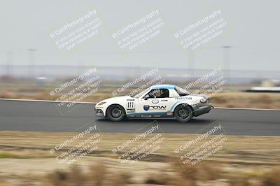 media/Jan-26-2025-CalClub SCCA (Sun) [[cfcea7df88]]/Group 1/Race/